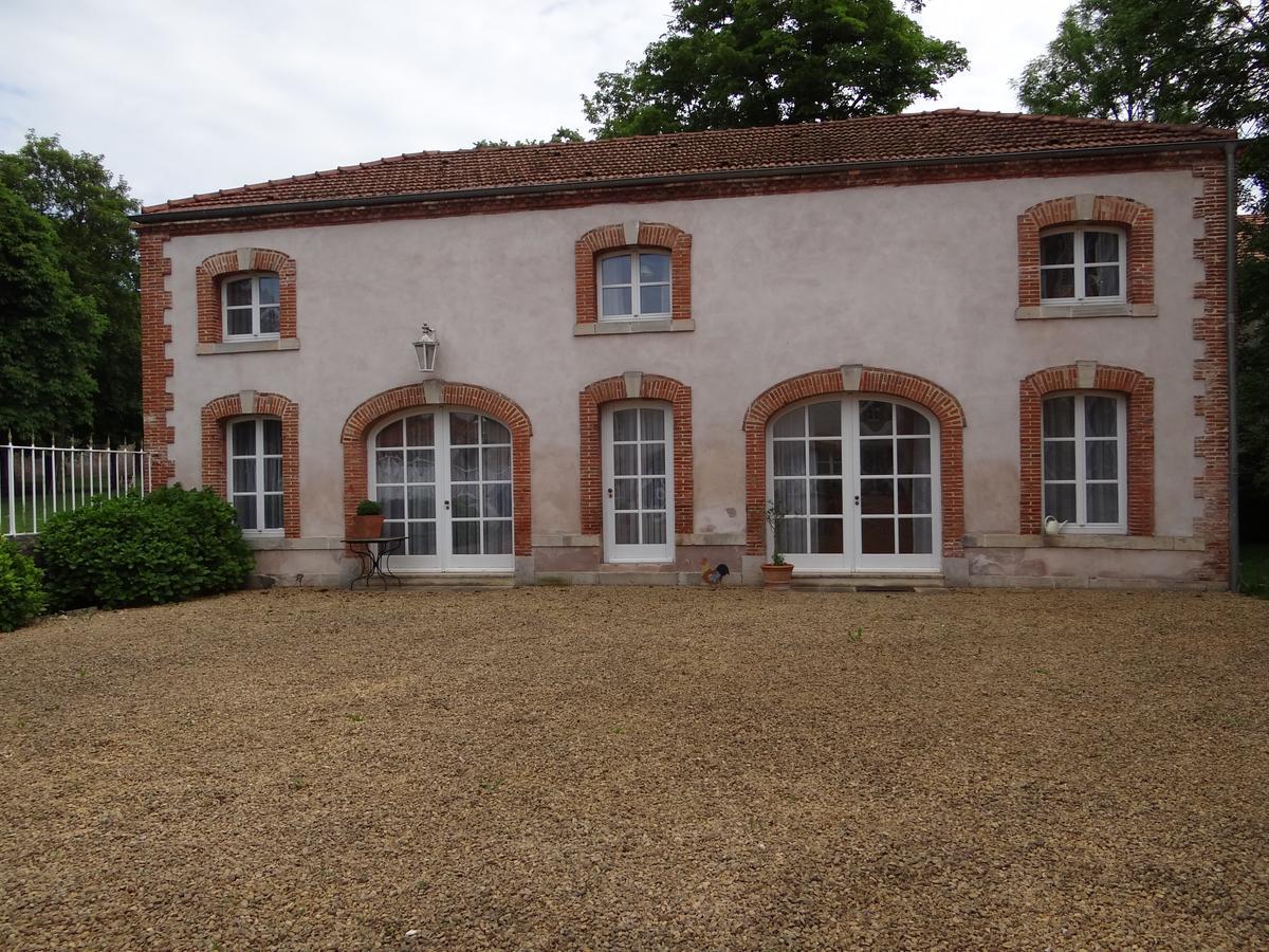 Chateau Mesny Vic-sur-Seille Buitenkant foto